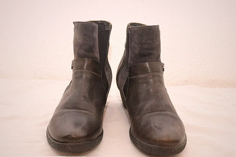 222---THINK Kurzstiefel Gr.38,5 anthrazit Gummizug zum besseren Reinschlupfen