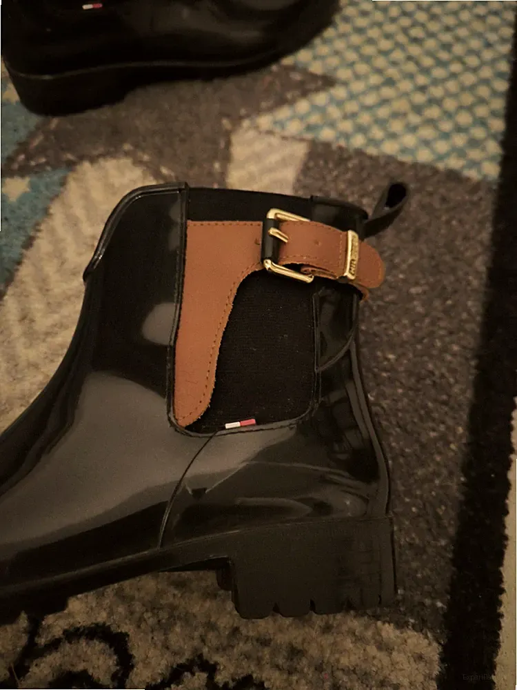 4 Damenschuhe Tommy Hilfiger Gummistiefel Gr. 40 dunkelblau mit Schnalle