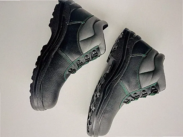 ★ Absolut Neu mit Etikett 46 SicherheitsBoots Schuhe S3 inkl. Original Karton ★