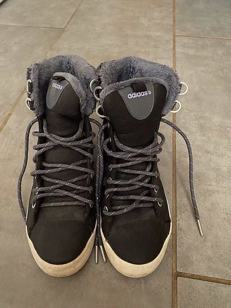 Adidas Sneakers Leo leicht gefüttert Stiefeletten