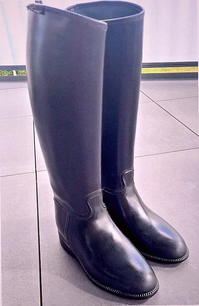 Aigle Reitstiefel Damen Gr. 40 Schwarz + gratis Reitkappe