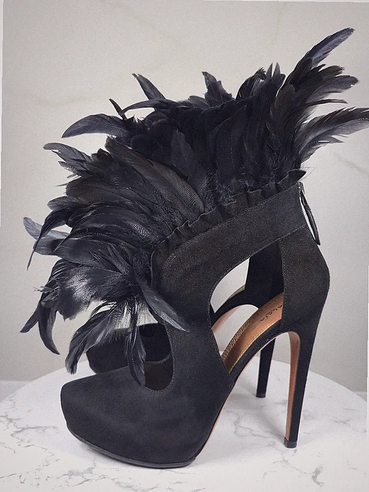 Alaïa Schwarz Wildleder Feder Stiefeletten Gr 39 High Heel Cut Out Runway 2010