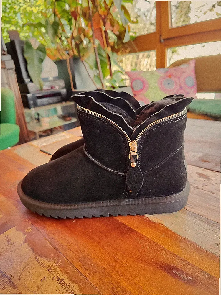 ARA Damen Boots Stiefel Winter schwarz gewachsenes Lammfell 42