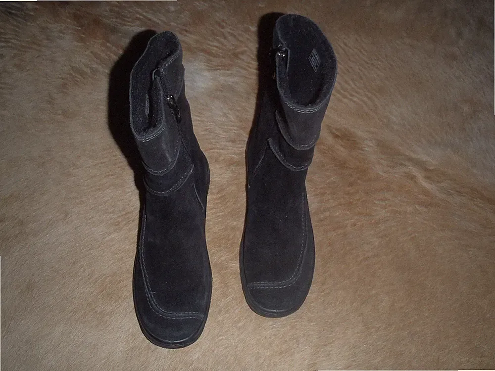 Ara Damen Winterstiefel Scwarz Leder Gr. 36,5 Secondhand ansehen!!