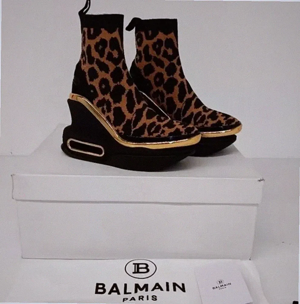 Balmain B-Bold Wedges Leo 38 Neuw.