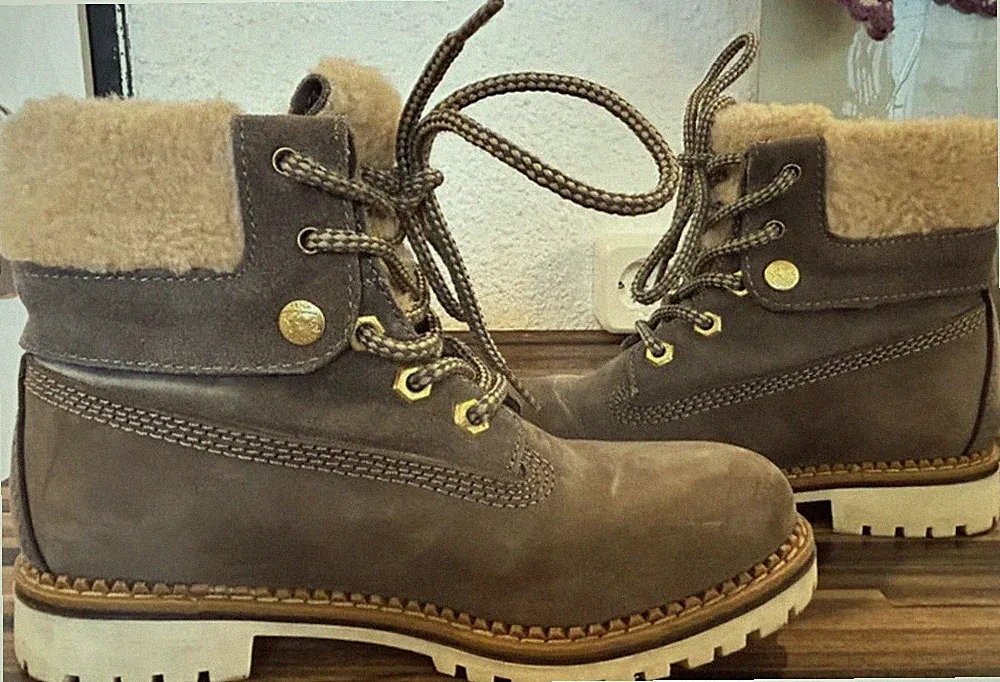 Bench Damen Schneestiefel gefüttert Fellbesatz Leder braun Größe 36
