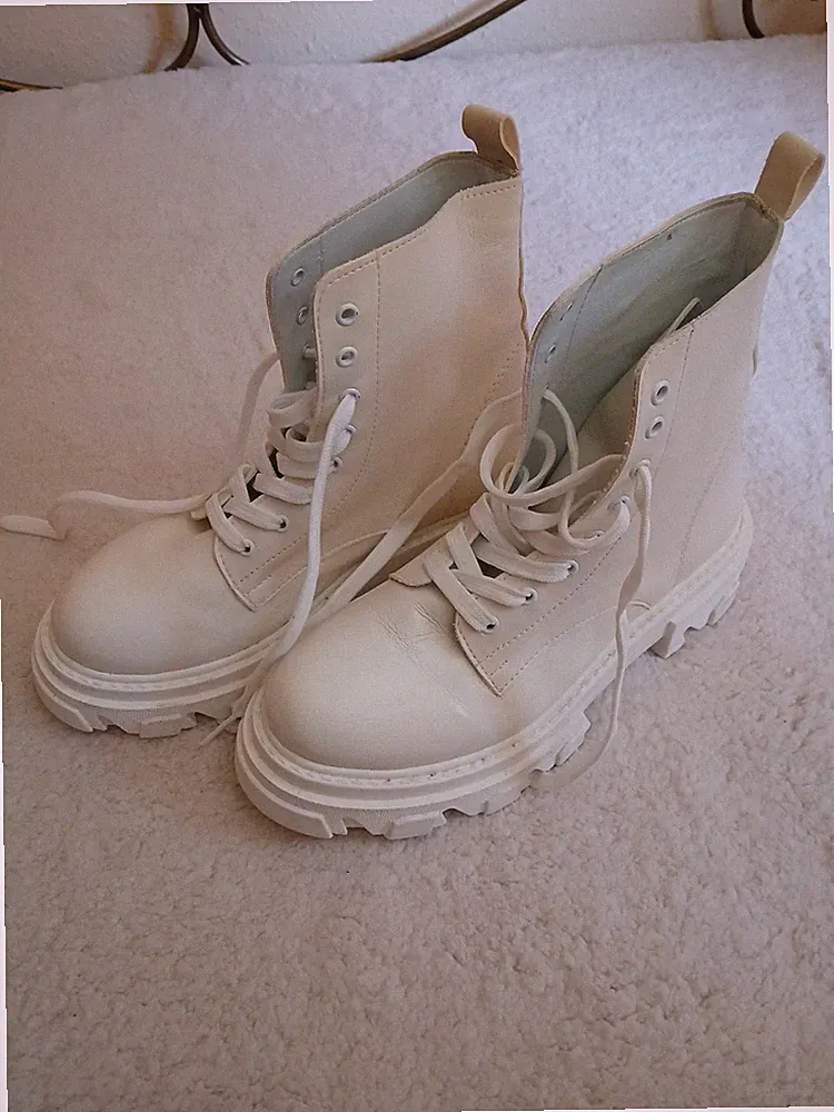 Boots "Catwalk" PLATEAU GR.39 beige