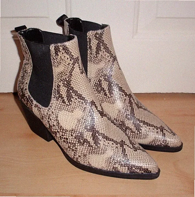 Brandneu mit Etikett Primark New Look Damen Cowboy Krokodil Absatz Stiefeletten verschiedene Größen