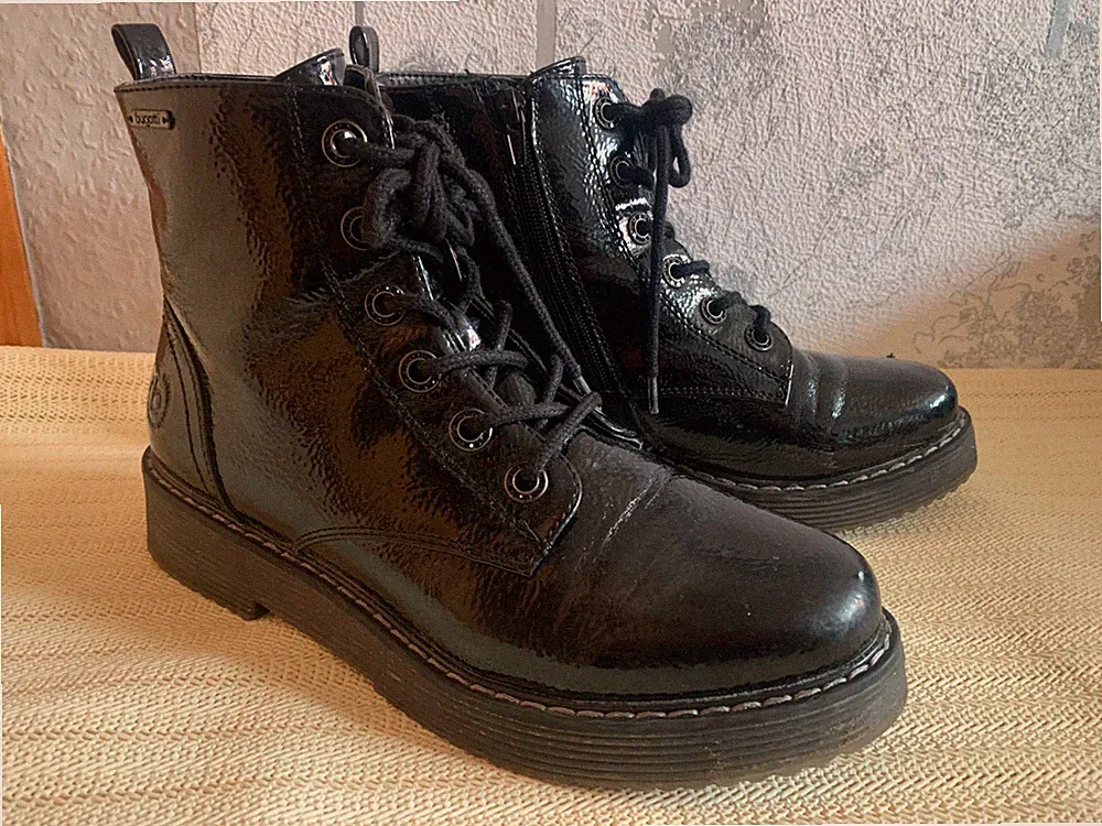 Bugatti Boots, High- Top Schnürstiefel 39 schwarz