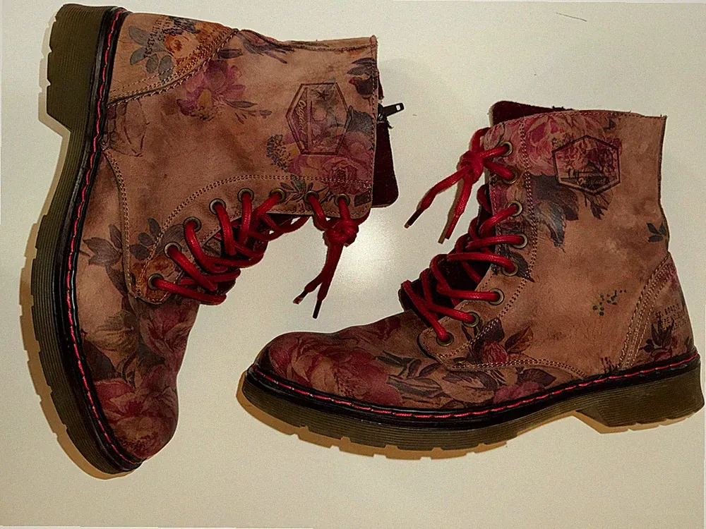 Bullboxer Boot Stiefelette aus weichem Leder braun rot geblümt Grösse 41