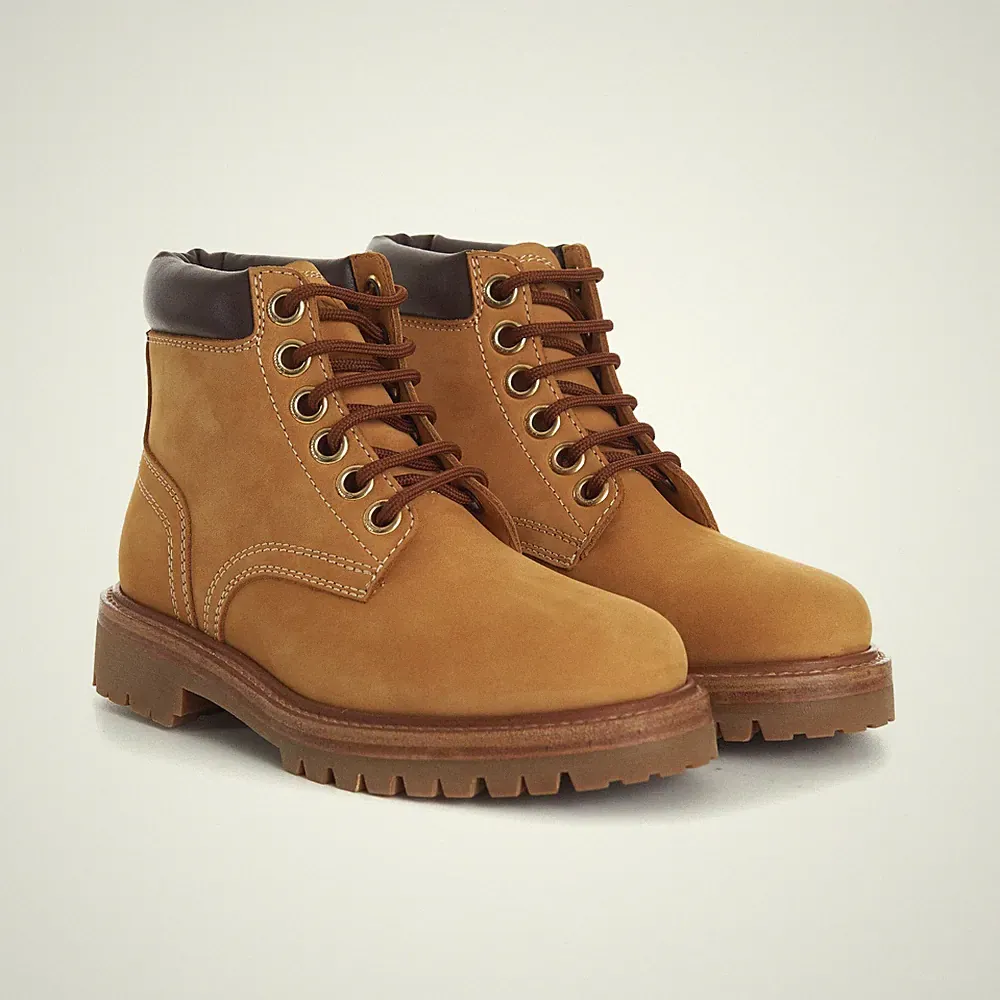 CELINE 920$ KURT Hellbraune Schnürstiefelette - Nubuk Kalbsleder