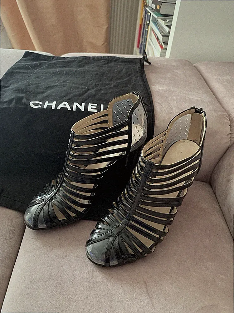 CHANEL Ankle Boots 38,5 Lackleder Leder PVC Riemchen Booties Stiefelette 38,5