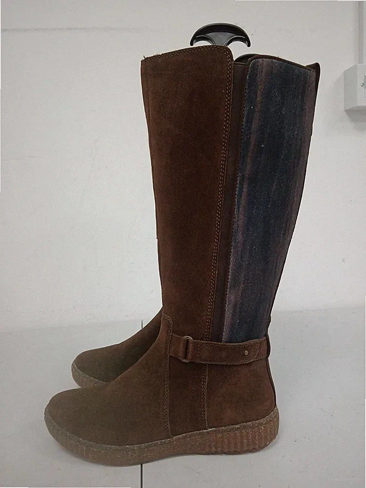Clarks Caroline Style Damen dunkelbraune Wildleder Kniehohe Stiefel UK 4,5 EU 37,5 KARTON50