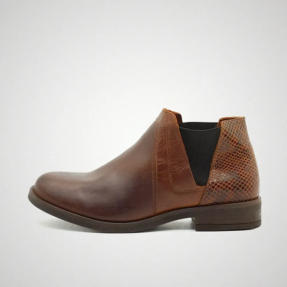 Clarks Damen 13713 Stiefelette Braun Leder Knöchelhoch Chelsea Boots EU 39,5
