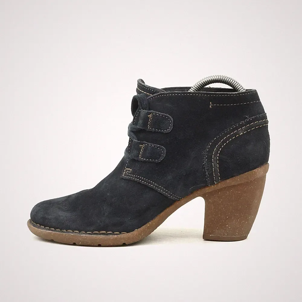 Clarks Damen Artisan Stiefelette Schwarz Wildleder Look Stiefeletten EU 38
