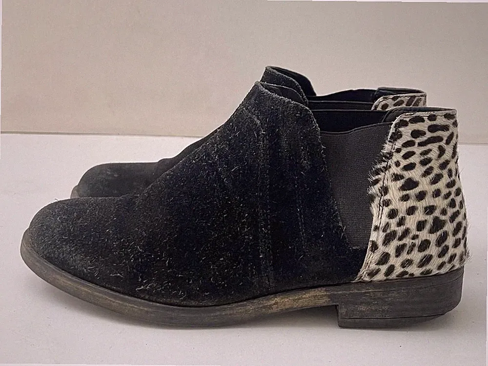 Clarks Damen Schwarz & Weiß Wildleder/Ponyhaar Stiefeletten Schuhe UK 5 EUR 38 -A12