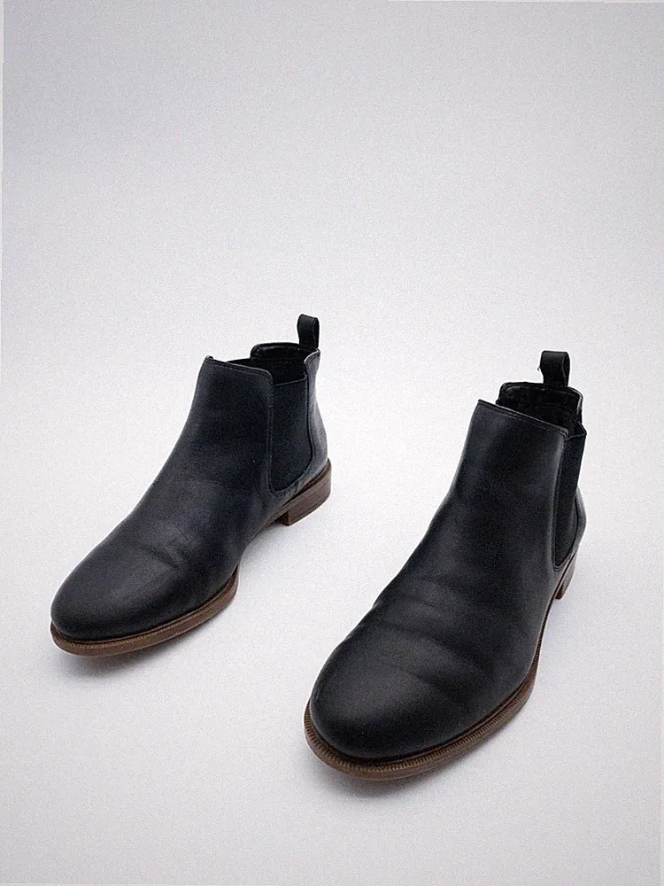 Clarks Damen Stiefelette Stiefel Chelsea Boots Leder Gr 37,5 EU Art 22286-98