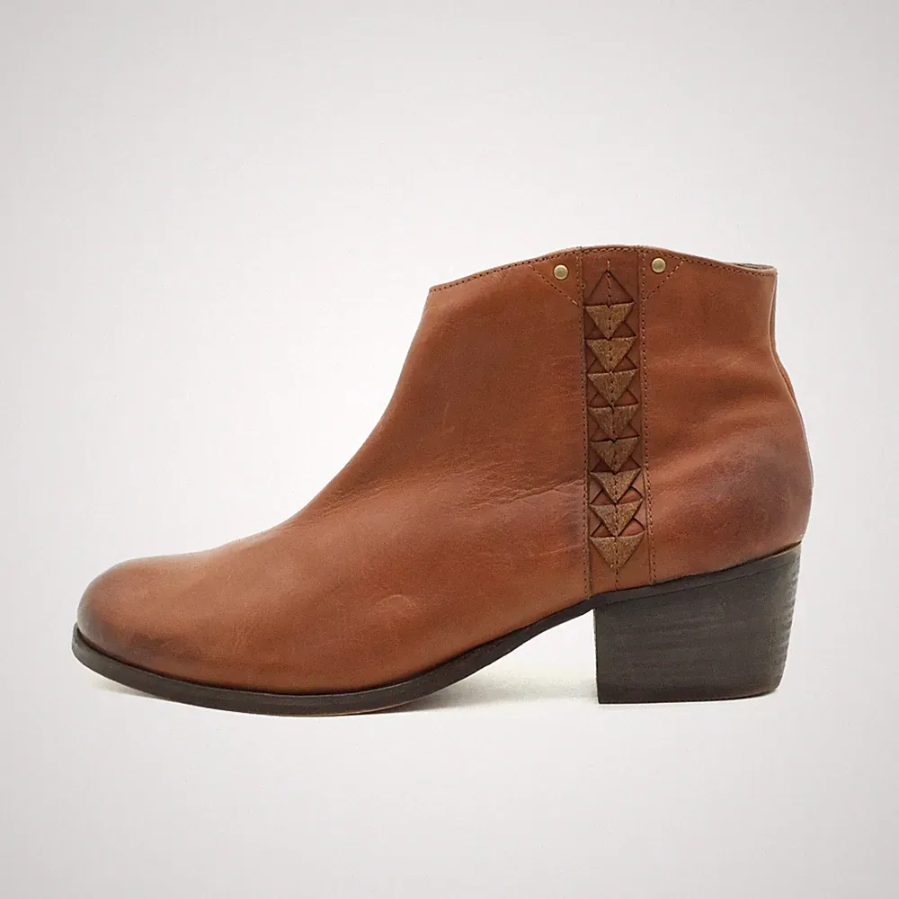 Clarks Damen Western Ankle Boot Boots Braun Leder Originals Stiefeletten EU 40