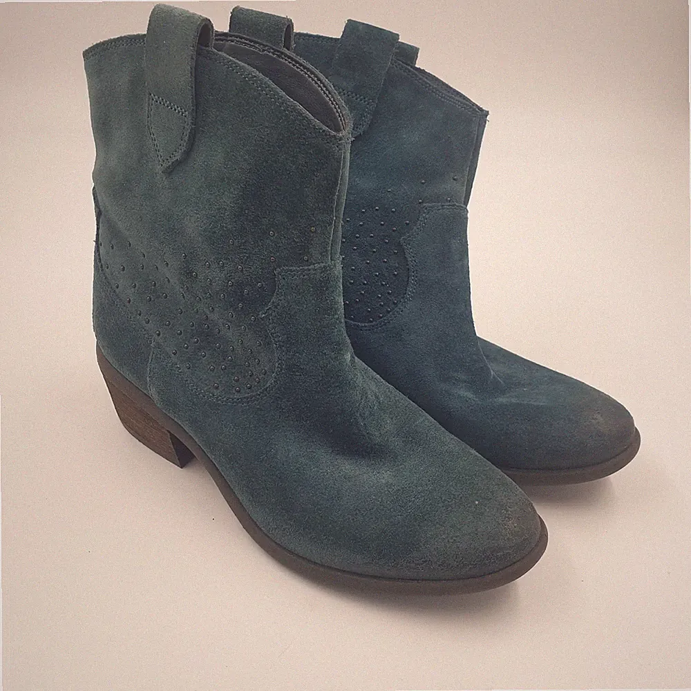 Clarks Moonlit Star Stiefeletten Damen UK 4D blau Wildleder Cowboy-Stil Nietendetail