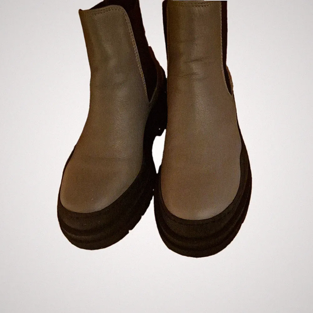 COPENHAGEN STUDIOS Stiefel Damen Boots Chelseas vitello grün GR 36 neuwertig