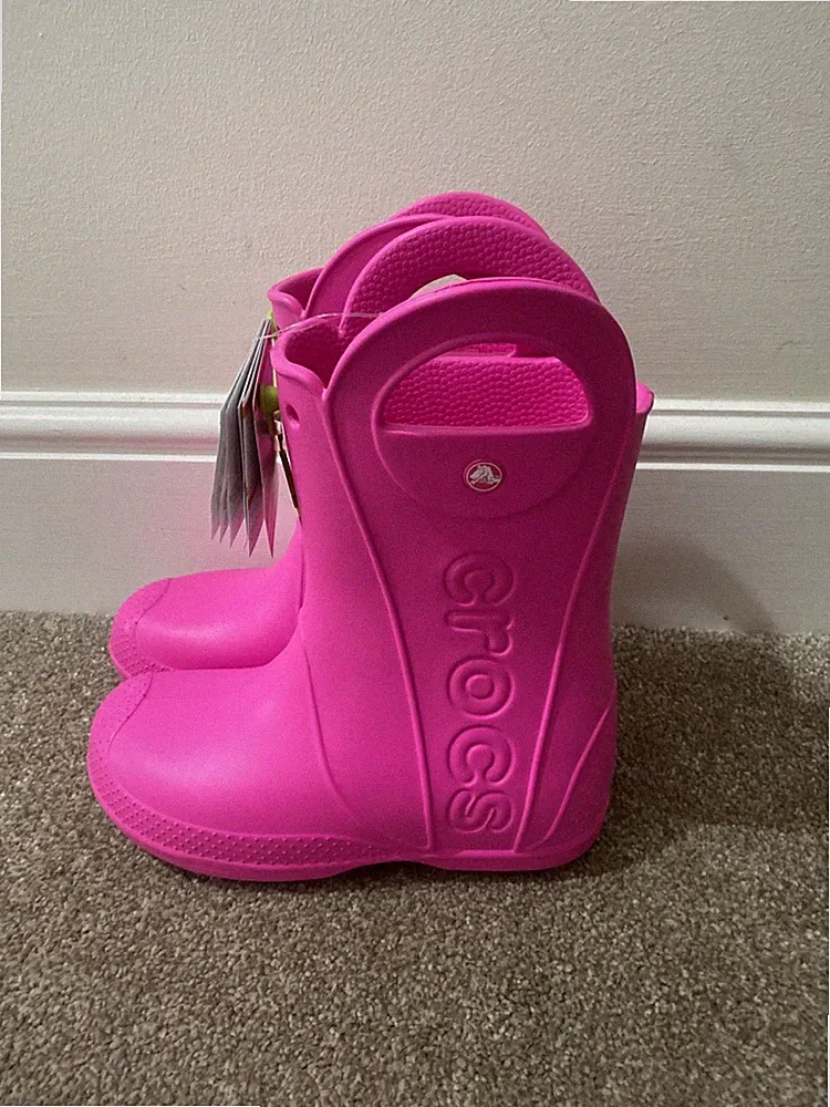 Crocs Handle It Rain Kinder Gummistiefel.UK 3. Neu Mit Etikett. 211052-6TW