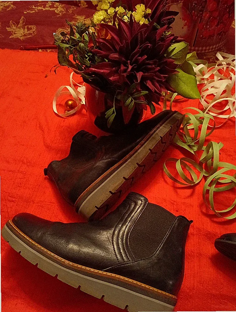 Damen Echt Leder schwarz GABOR 41 42 8 kurze Platostiefel minimal getragen