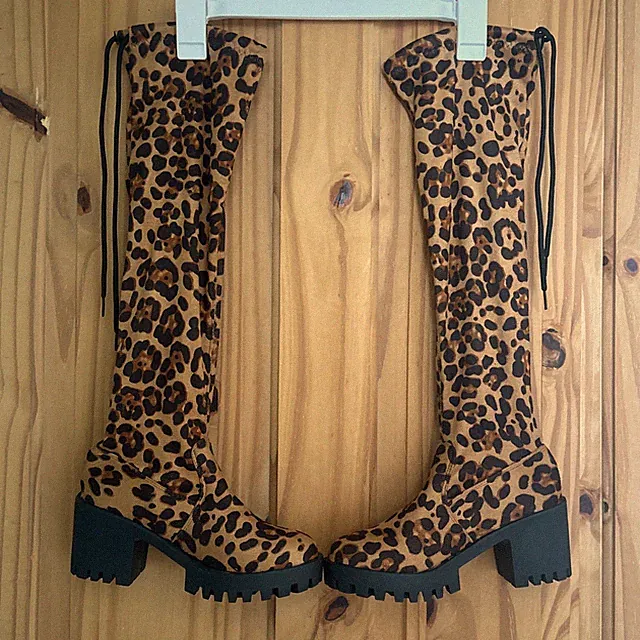 Damen Overknee Stiefel Leopardenmuster Größe UK 4 EU 37 Blockabsatz Chucky Lug Sohle