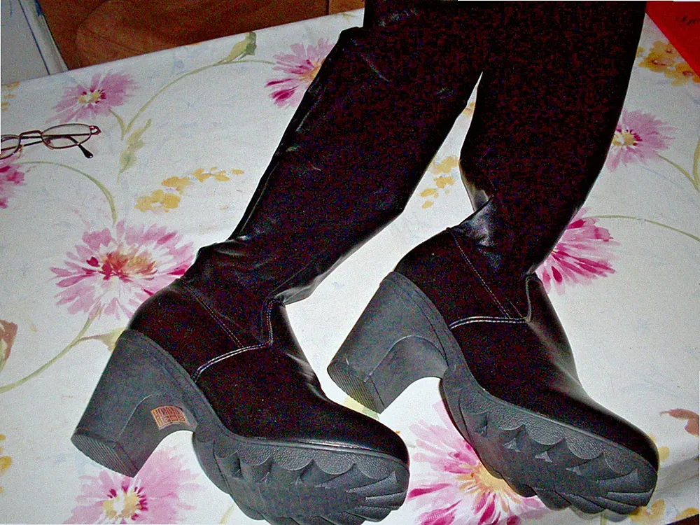 Damen Overkneestiefel Markenlos Schwarz Gr. 38 Kunstleder Neu