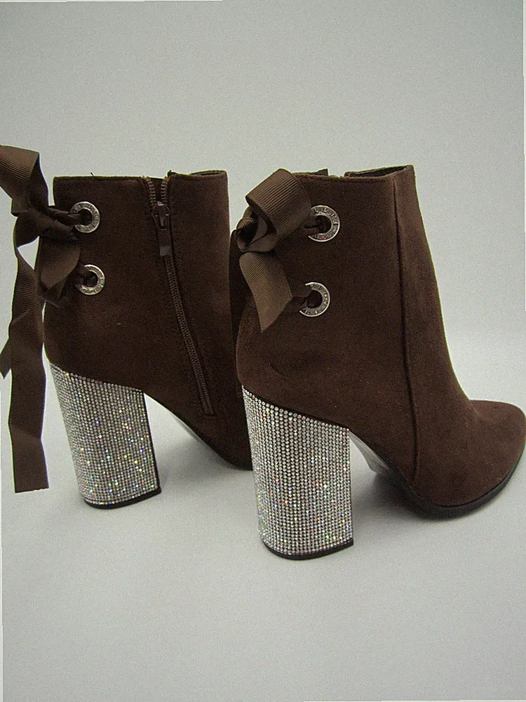 Damen Stiefel 37 elegante Stiefeletten hoher Absatz braun mit Glitzersteine