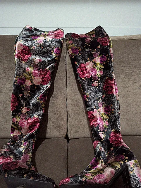 Damen Stiefel LoA Samt gemustert. Größe 40.