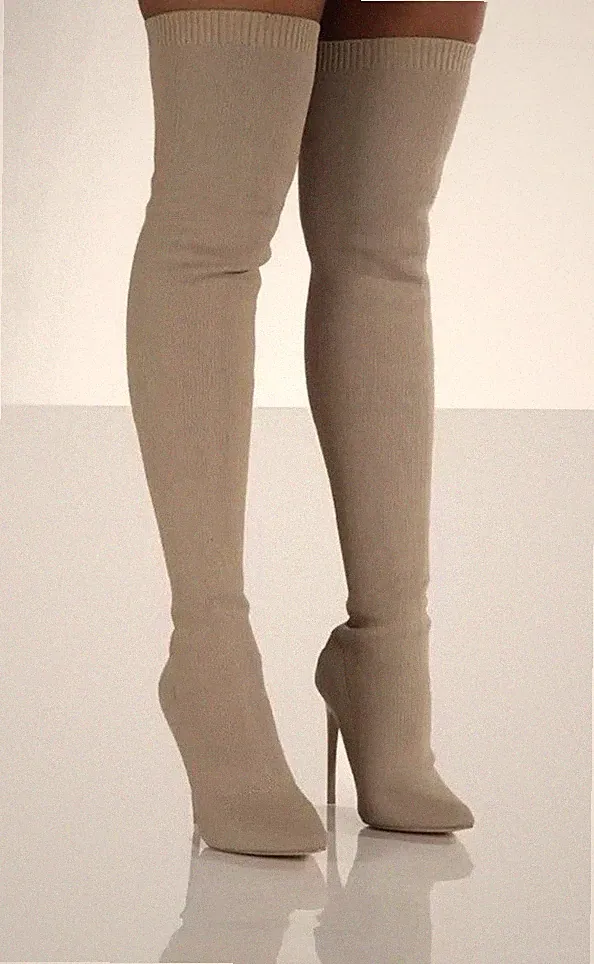Tanzen Over-Knee