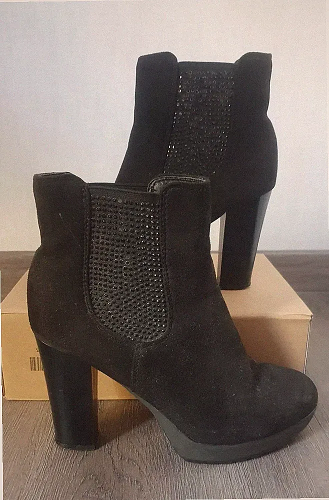 Damen Stiefel Stiefeletten Boots Schick SCHWARZ Gr. 38