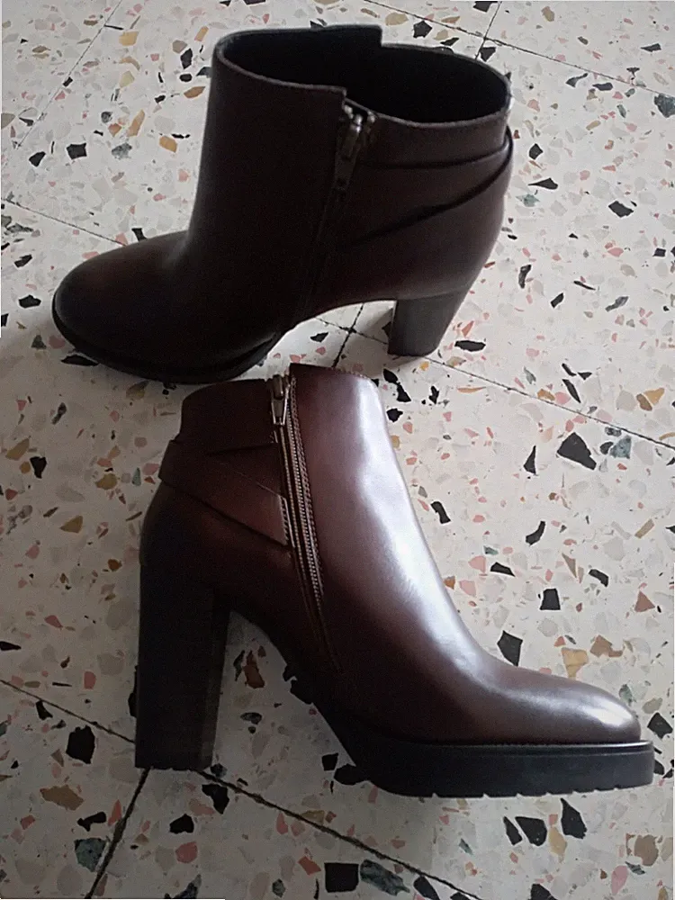 DAMEN STIEFELETTEN BPRIVATE GR. 37 NEU WIE ABGEBILDET.