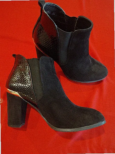 Damen Stiefeletten Damen Rose Größe 39 Wildleder Absatz 9 cm Second Hand