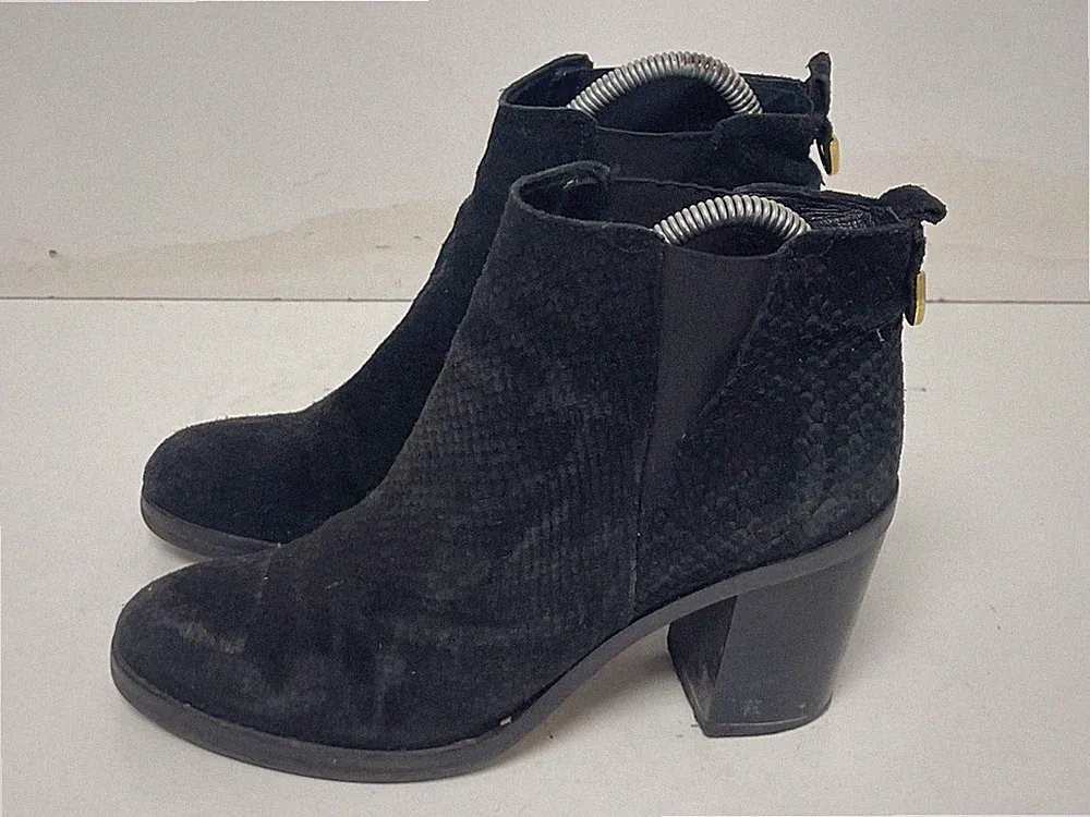 Damen Stiefeletten schwarz Wildleder elastischer Zwickel zum Überziehen Blockabsatz. UK(7)EU(40)-A18