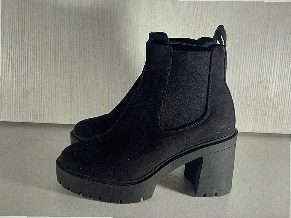 Damen Stiefeletten schwarz Wildlederimitat Gummizug klobig Plateau UK 4 EU 37 -A168