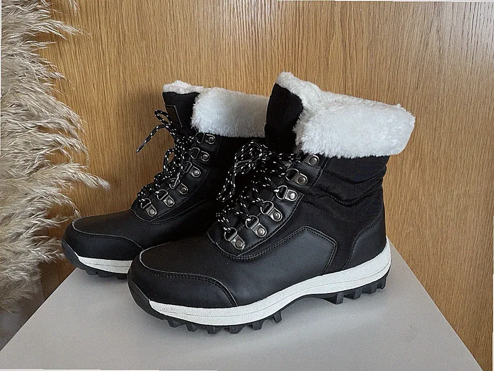 Damen Winter Boots ~ Gr. 41 / 41.5 ~ schwarz weiß gefüttert ~ Stiefelette ~ Top
