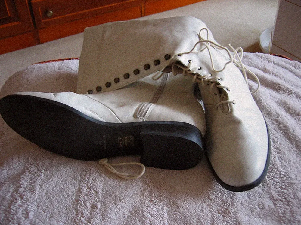 Damen Winterstiefel 38 gebraucht weiß