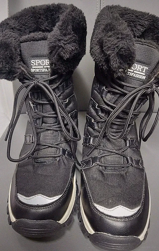Schnüren Schneestiefel