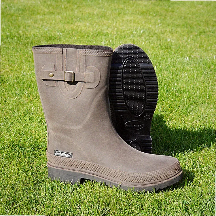 Braun Gartenstiefel