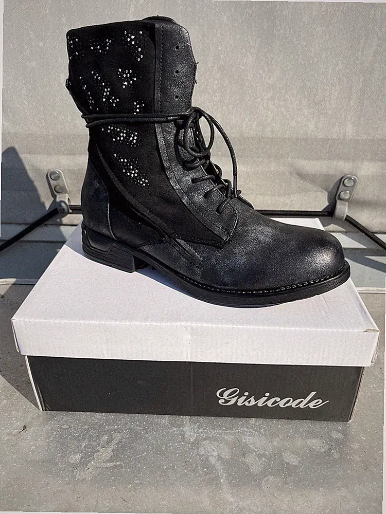 Tierdruck Glitzerstiefel