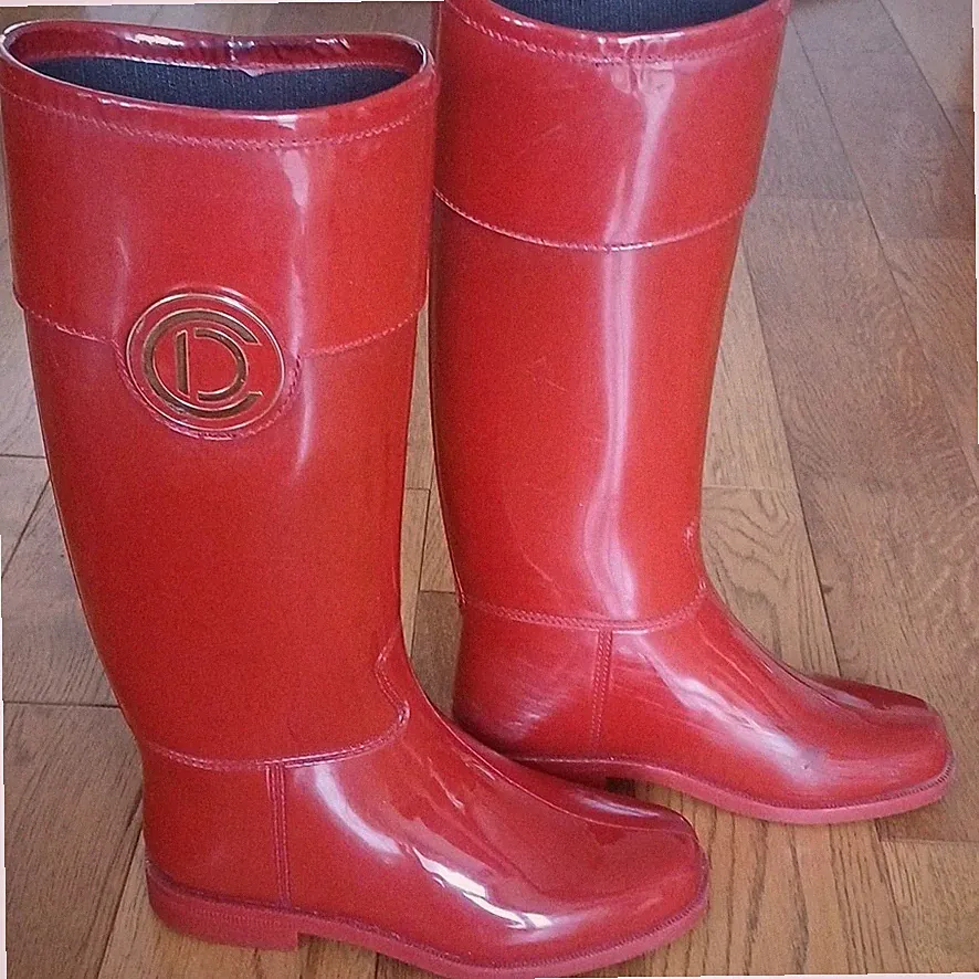 DIOR Damen Regenstiefel rot Gummi 37 rutschfest runde Spitze