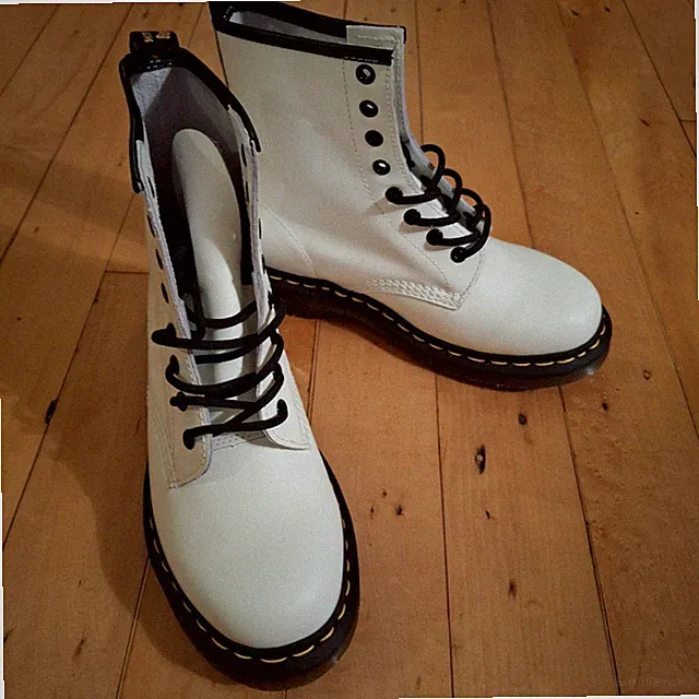 Dr. Martens 1460 8-Loch Stiefel Weiß Leder Gr. 38 NEU