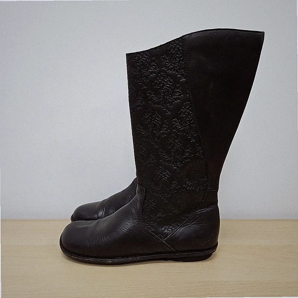 Dr. Martens 3b33 halbhohe schwarze Leder-Bikerstiefel Blumenmuster Paisley Reißverschluss Größe UK 5
