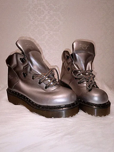 Dr. Martens Air War Schuhe Neu Versilbert Verfügbar Nr. 41