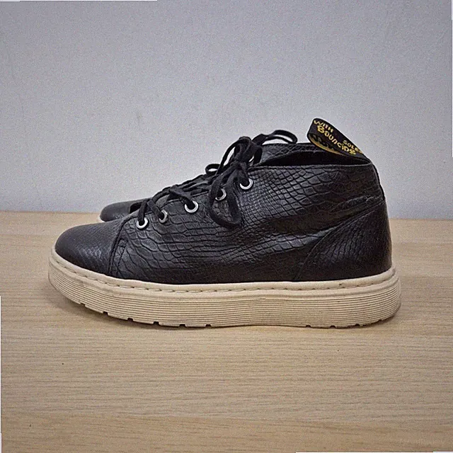 Dr Martens Baynes Chukka Monkey Black Textured Croc Print Leather Boots Uk 7