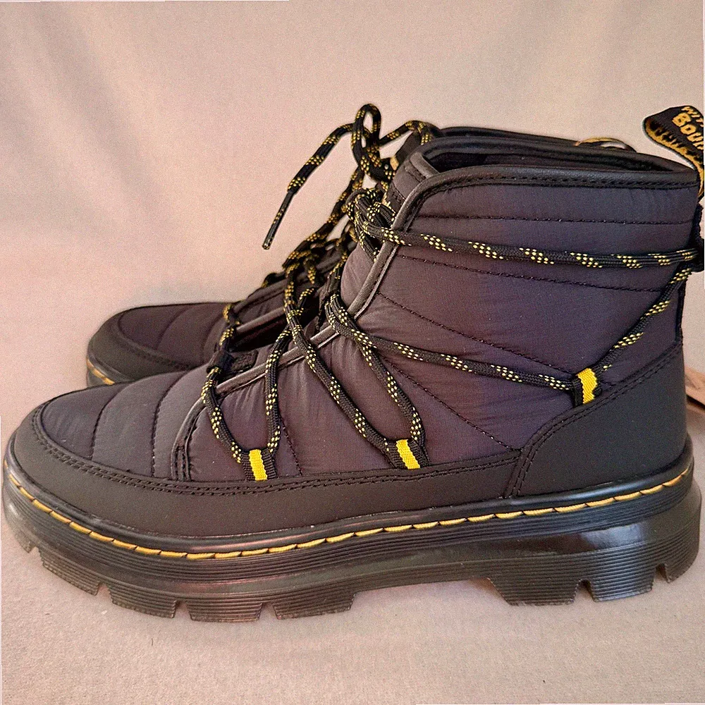 Dr. Martens Combs W Padded Black EU 39 UK 6 Rubbweised Leather+Warm Quilted