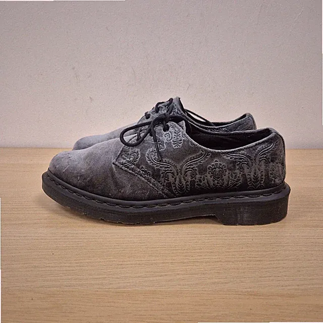 Dr Martens Damen 1461 Brokat Grau Soft Velvet Grau Gothic Schuhe Uk 6 Eu 39