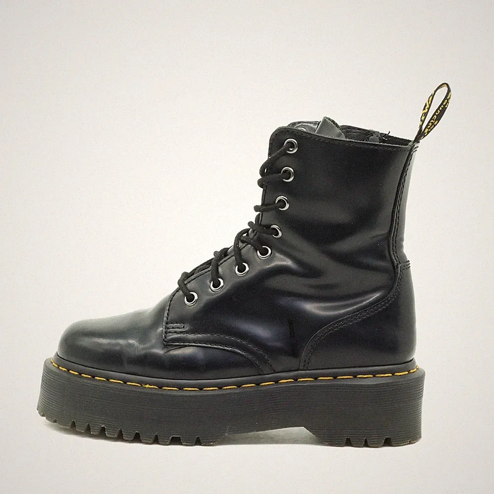 Dr. Martens Damen Schnürstiefel EU 37 Jadon Schwarz Plateau Boots