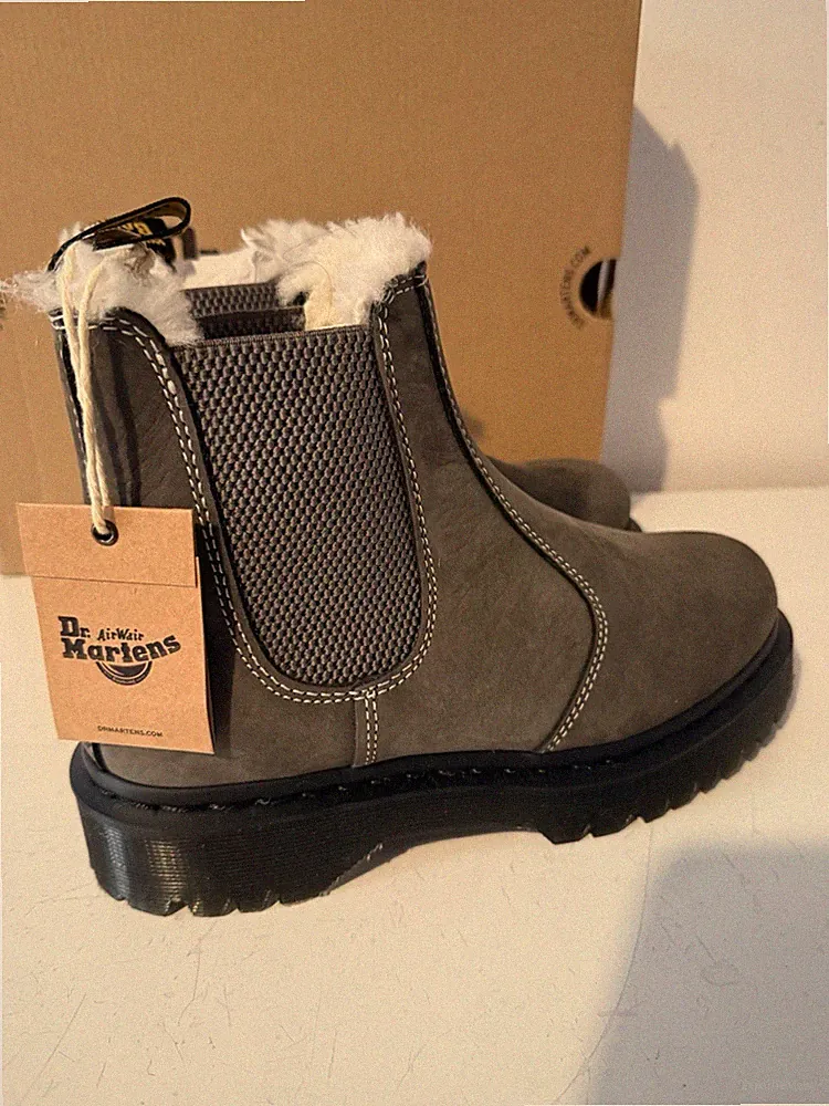 Dr. Martens Gr. 39 40 & 42 Chelsea Boots 2976 mit Fell UVP 219€